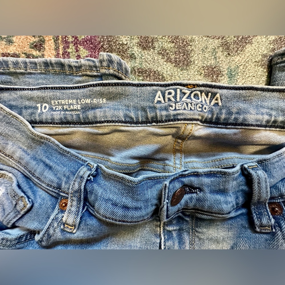 Arizona Jean Company Light Blue Flare Jeans with Floral Embroidery - Picture 3 of 5